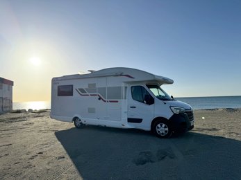 Camping-car Profilé Rimor HYGGE 95 PLUS en location à Leganés