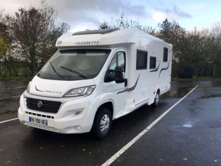 Motorhome Low profile FLEURETTE MAGISTER 74 LMF For hire in Orléans