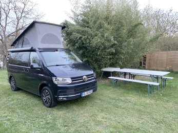 Fourgon aménagé Volkswagen California Beach T6 en location à Ebermannstadt