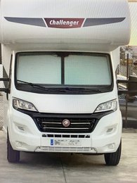 Camping-car Capucine Challenger GENESIS 256 en location à Comunidad Valenciana