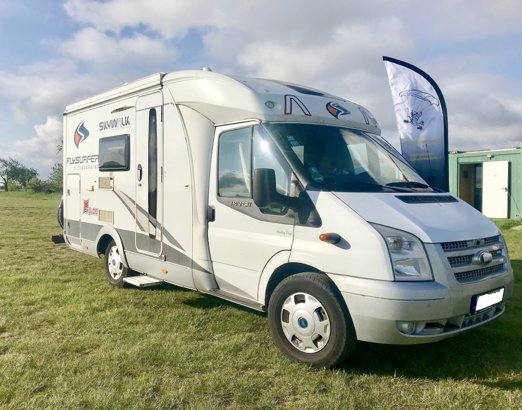 Rental Low profile RV - Dreieich - Hobby Van 2006 | Yescapa