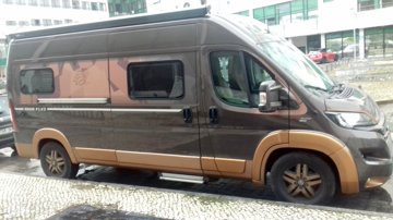 Camper gran volumen Knaus 600 Me En alquiler en Coimbra