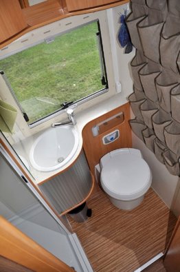 Aluguer de Autocaravana capucino Adria A660Sp