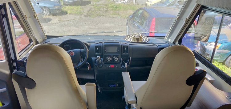 Vermietung von Vollintegriertes Wohnmobil