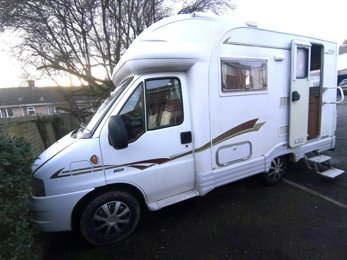 Alkoof camper Swift Boxer Te huur in Frome