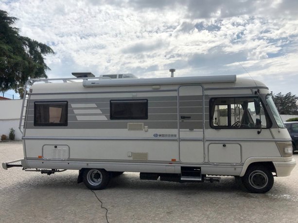 Vermietung von Vollintegriertes Wohnmobil