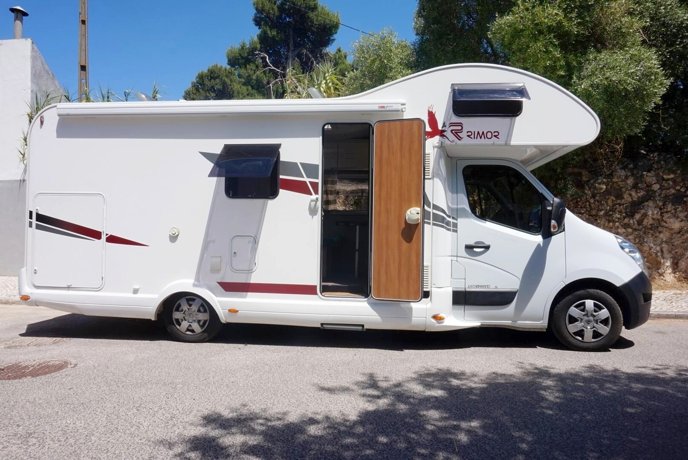 Rental Coachbuilt motorhome