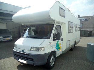 Motorhome Coachbuilt Knaus 685 Traveller For hire in Gießen