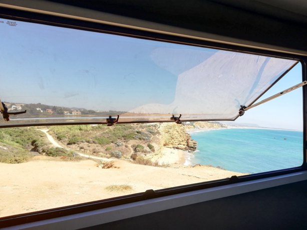 Viaggio del Camper Mansardato