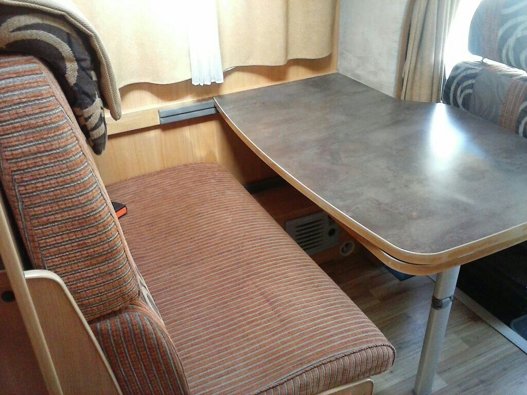 Aluguer de Autocaravana Perfilada Challenger Genesis 48