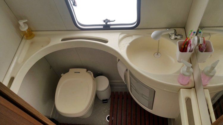 Vermietung von Alkoven Wohnmobil