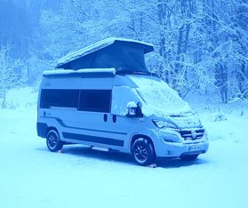 Fourgon aménagé Hymercar free 600 campus/crossover en location à L'isle-D'abeau