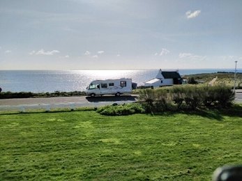 Autocaravana Integral Itineo Mb740 em aluguer em Evran