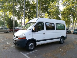 Furgão transformado Renault Master 2,5 l dCi 120 ch. em aluguer em Majadahonda