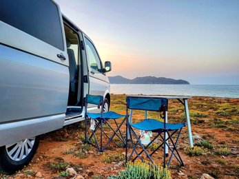 Campervan Volkswagen T5-1 "Zipi" em aluguer em Sant Llorenç Des Cardassar