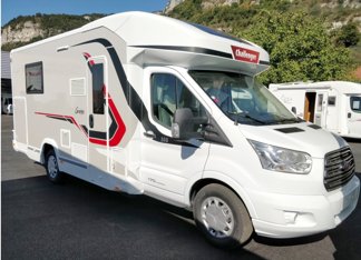 Location De Camping Cars Et Vans Provence Alpes Cote D Azur Yescapa