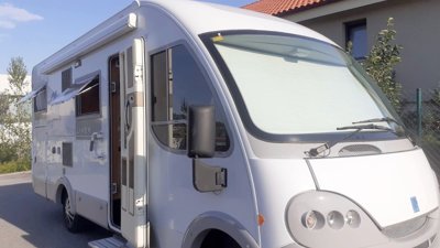 Camping-car Intégral Knaus KNAUS TABBERT en location à Revilla De Camargo