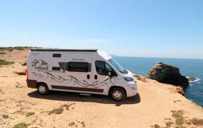 Buscamper Karmann Mobil ducato Te huur in Lisboa