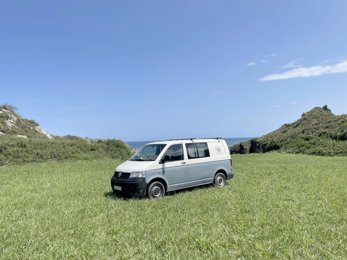 Van Volkswagen T5 1,9 l 102 ch en location à València
