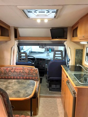 Alquiler de la Autocaravana Perfilada