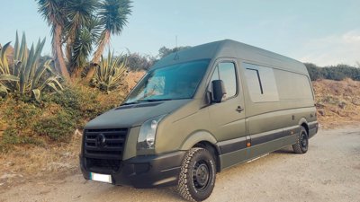 Buscamper Volkswagen Crafter 2,5 l 140 ch Te huur in Lisboa