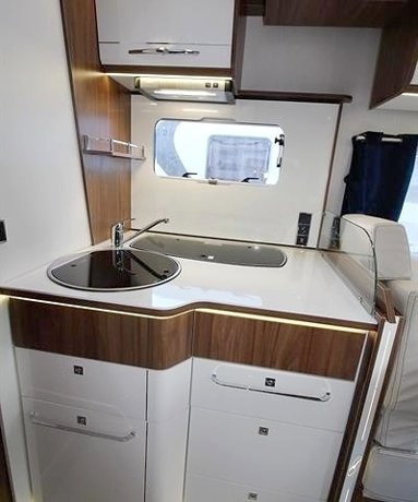 Alquiler de la Autocaravana Perfilada